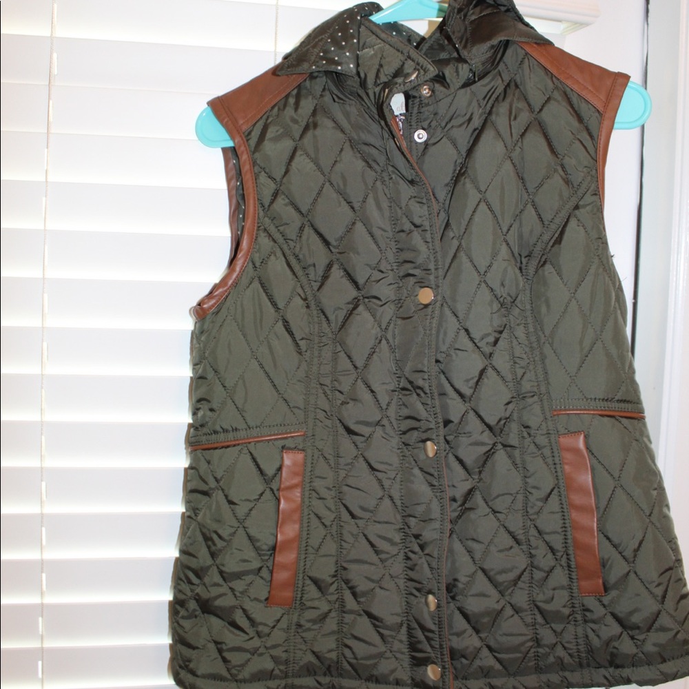 Forest Green, Hooded, Altar’d State Vest.